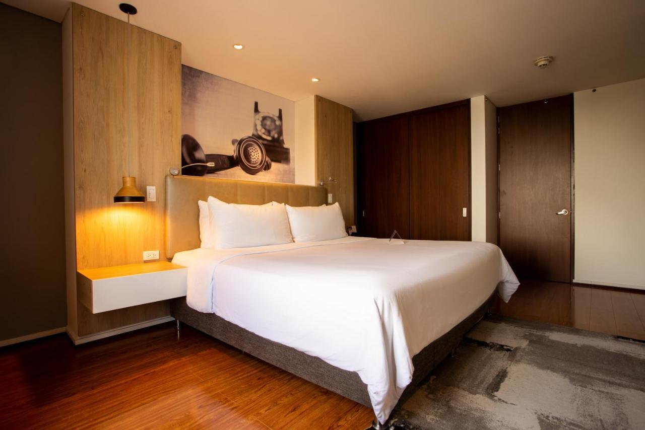 Quo Quality Hotel 马尼萨莱斯 外观 照片