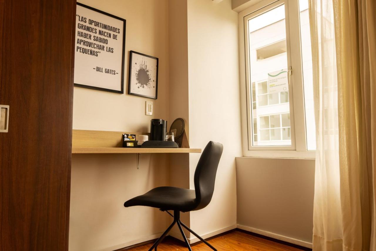 Quo Quality Hotel 马尼萨莱斯 外观 照片 A typical study room