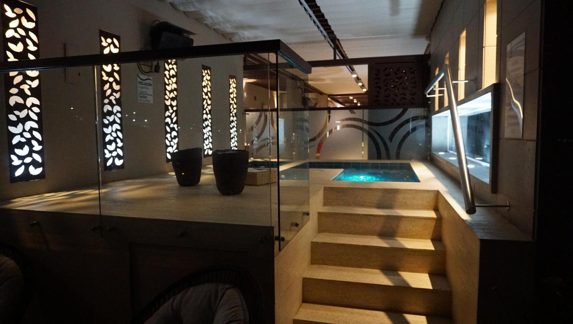 Quo Quality Hotel 马尼萨莱斯 外观 照片 The interior of the hotel